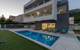 Luxury Villa La Nonna Ana - Heated Pool, Sea View, Near Split