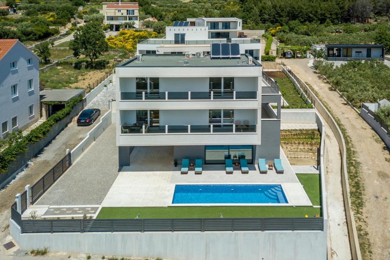 Luxury Villa La Nonna Ana - Heated Pool, Sea View, Near Split Kaštela Exterior foto