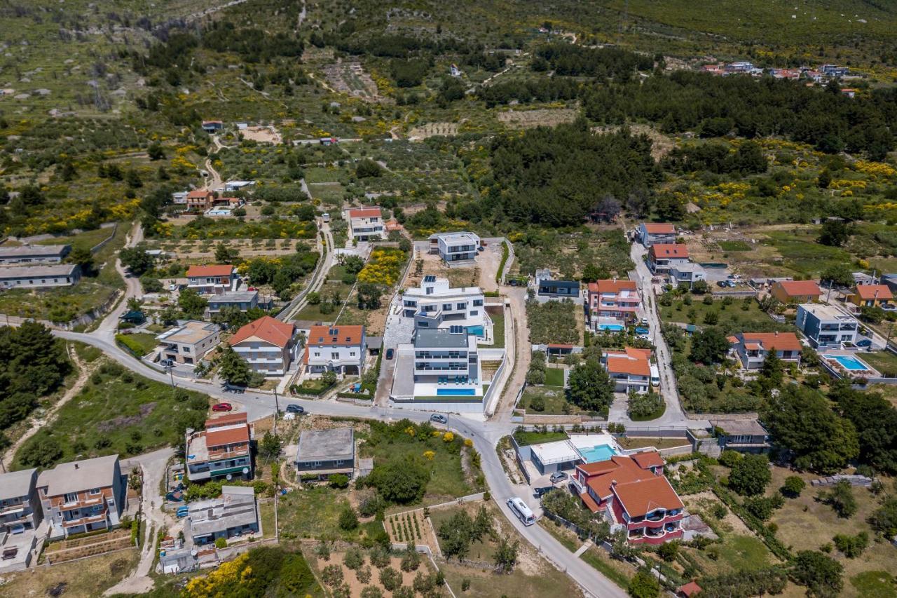 Luxury Villa La Nonna Ana - Heated Pool, Sea View, Near Split Kaštela Exterior foto